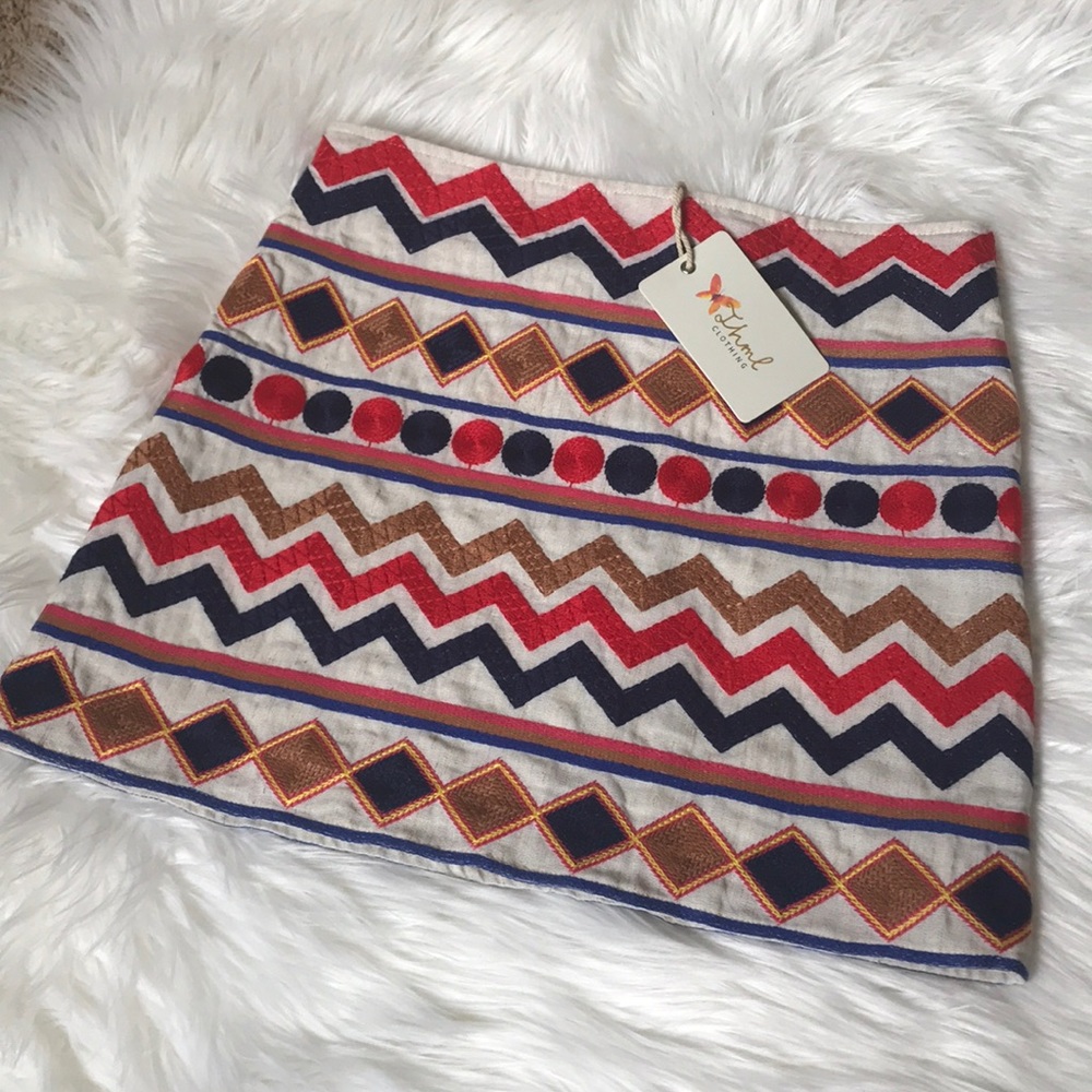 THML size S* embroidered skirt
